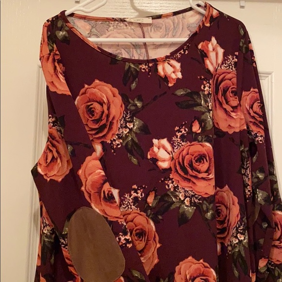 Maroon Flower Dress - Picture 3 of 3